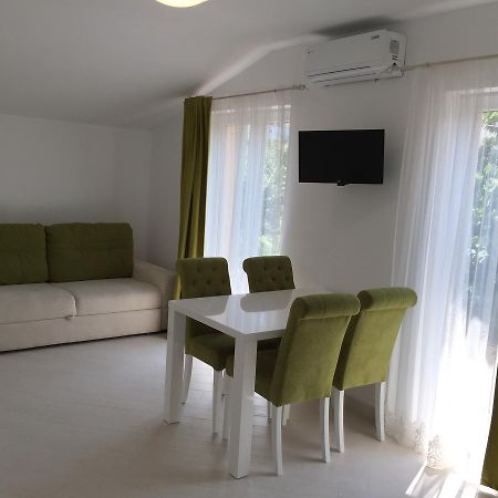Guest House Мукачево Экстерьер фото