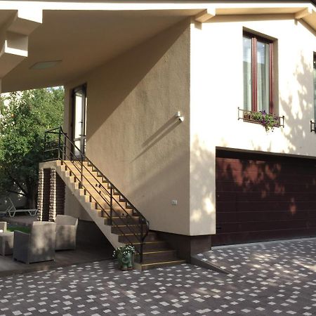 Guest House Мукачево Экстерьер фото