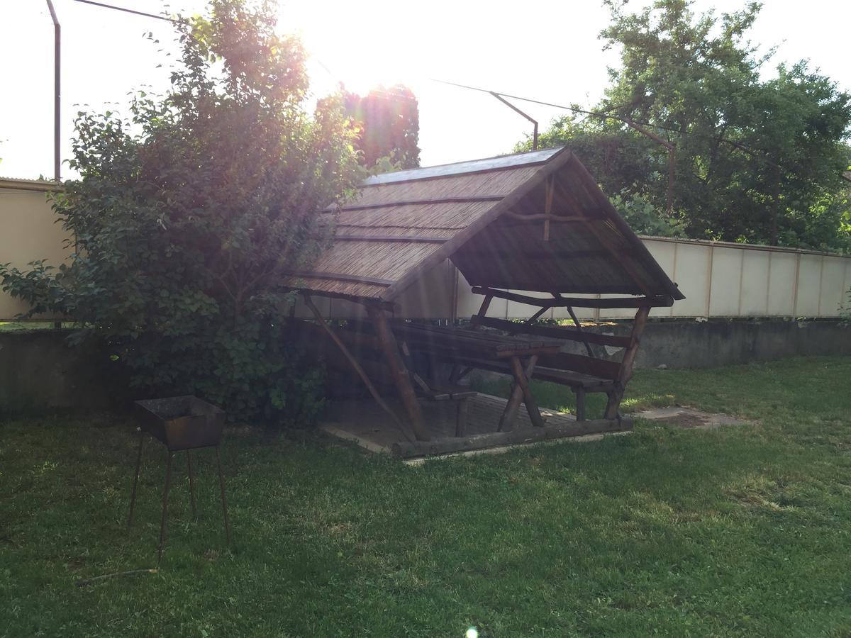 Guest House Мукачево Экстерьер фото